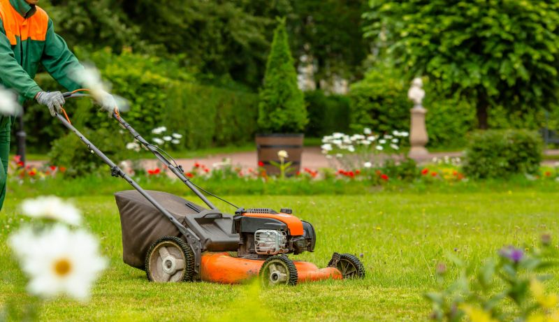 Pricing for Lawn Mowing Services - Service Cost Overview
